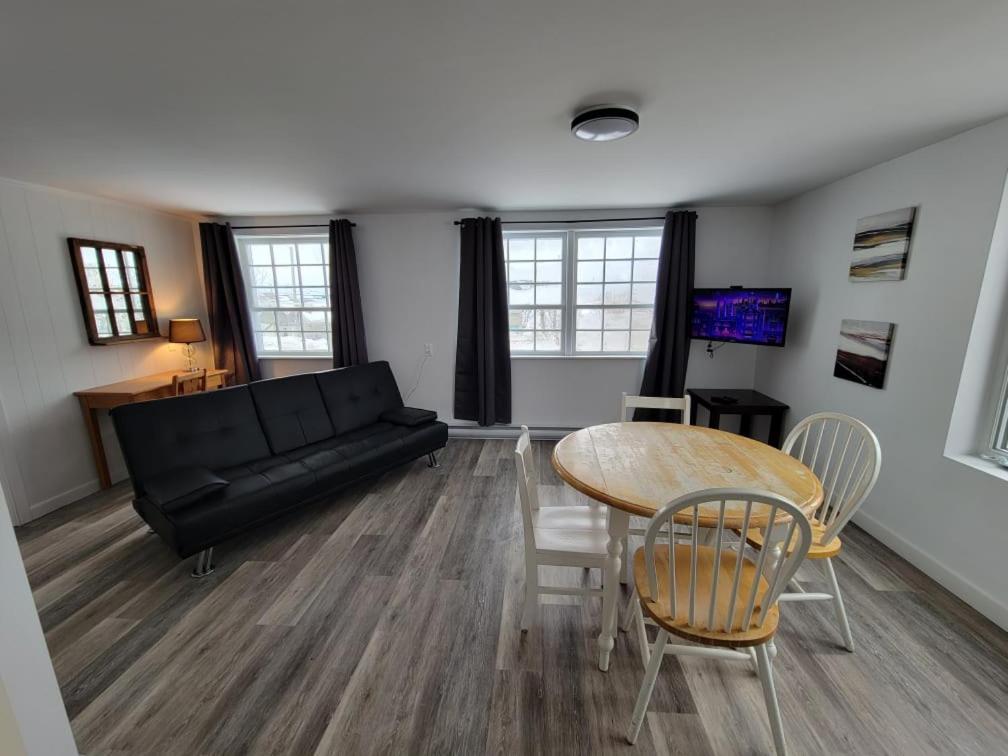 Aux 4 Vents - Auberg'Inn Carleton-sur-Mer Exterior foto
